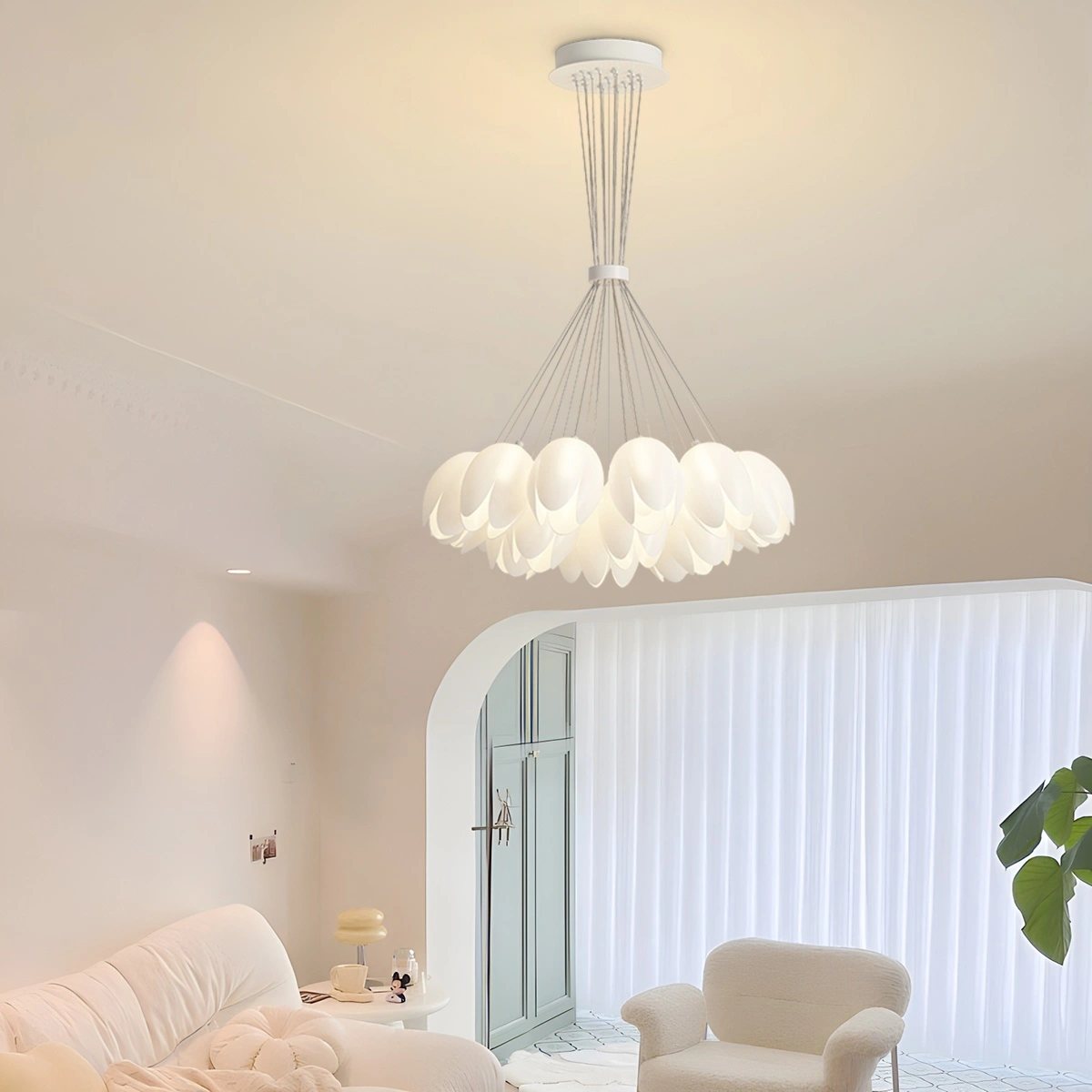 flairel French Tulip Flower & Ball Chandelier