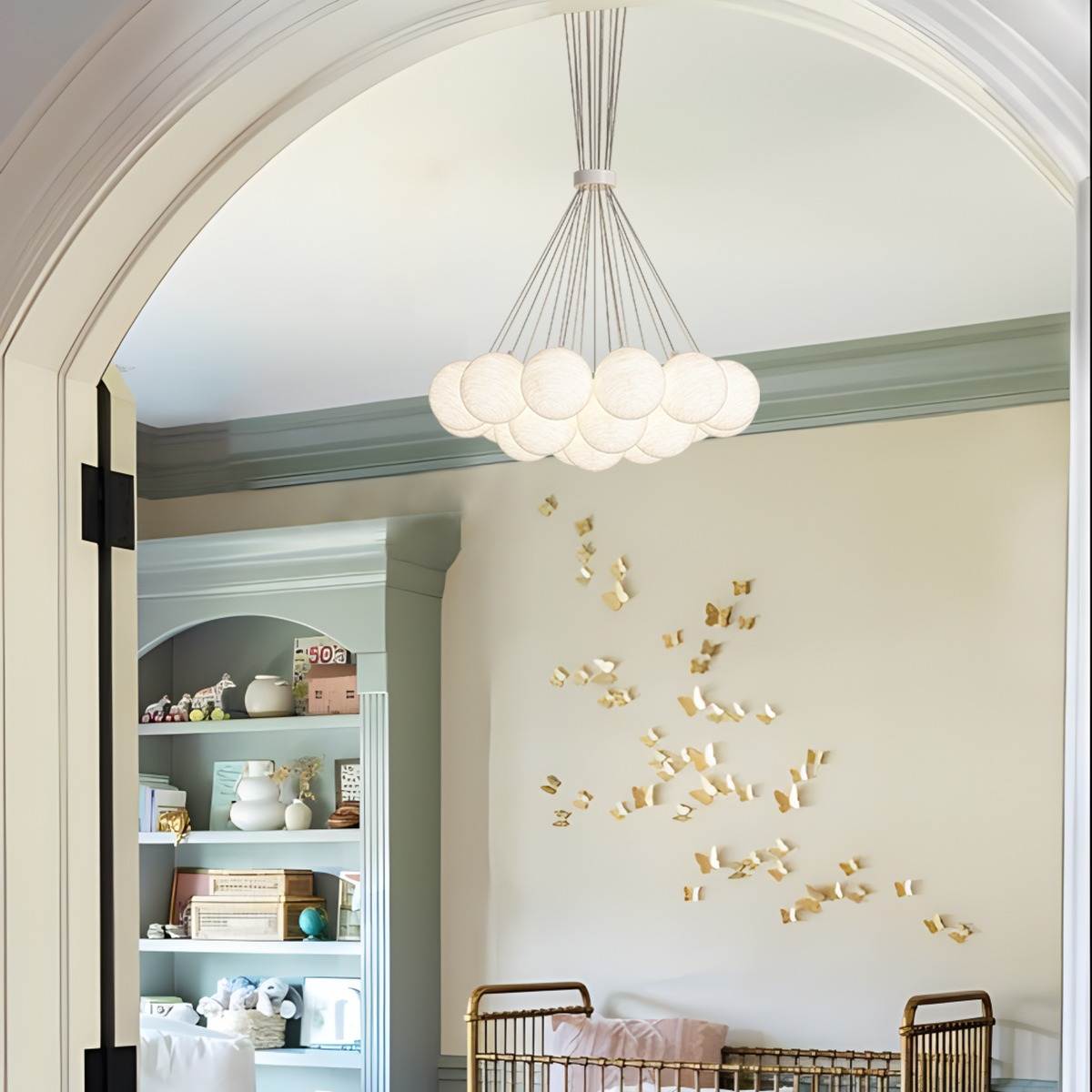 flairel French Tulip Flower & Ball Chandelier